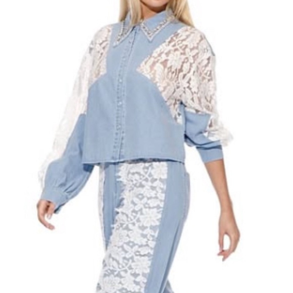 NWT Denim & Lace Elegant Blue Blouse